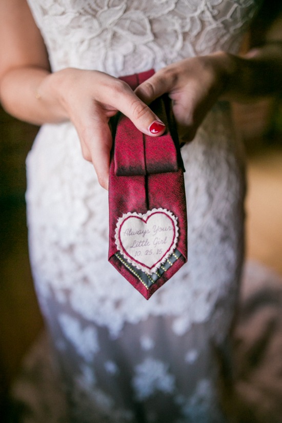 shades-of-blue-and-red-wedding