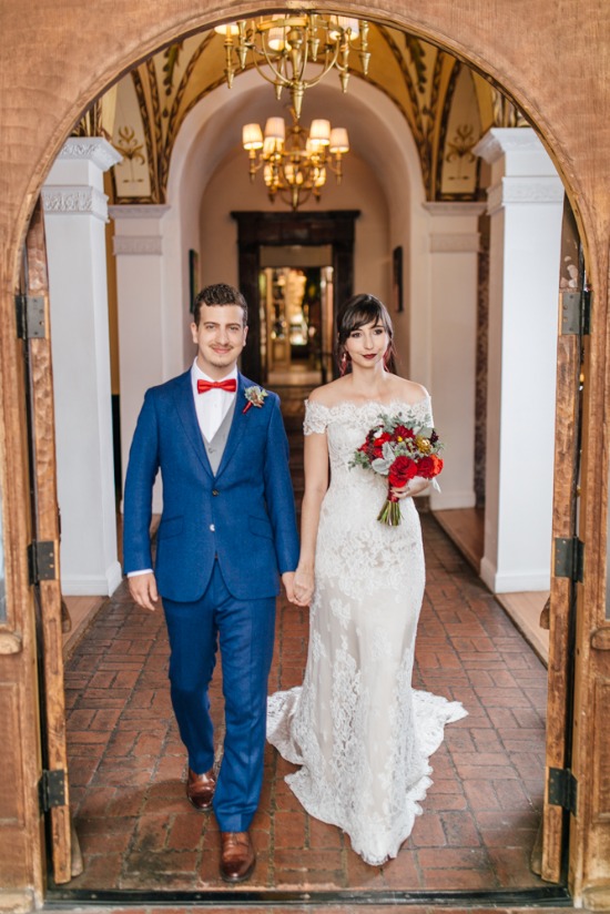 shades-of-blue-and-red-wedding