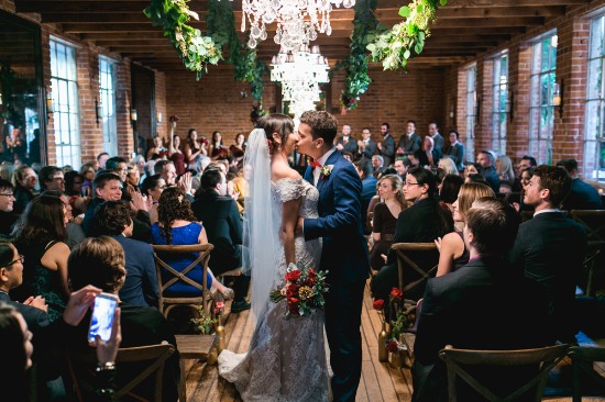 shades-of-blue-and-red-wedding