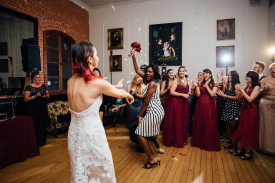 shades-of-blue-and-red-wedding