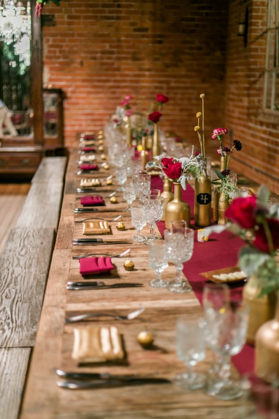 shades-of-blue-and-red-wedding