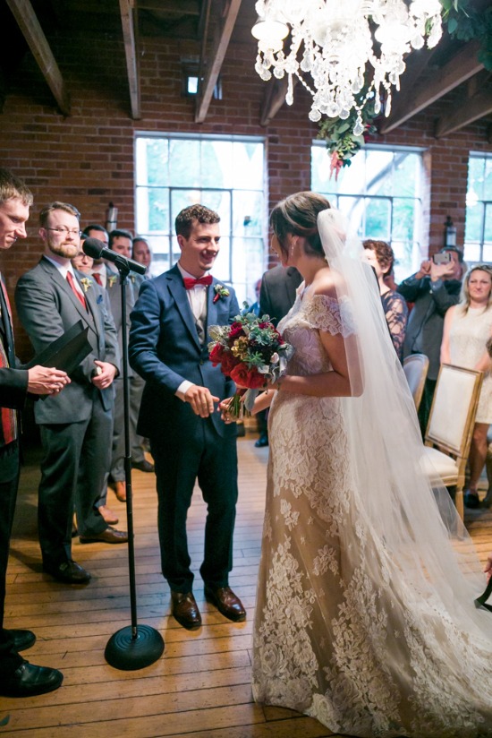 shades-of-blue-and-red-wedding