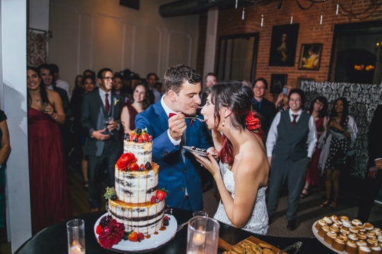 shades-of-blue-and-red-wedding