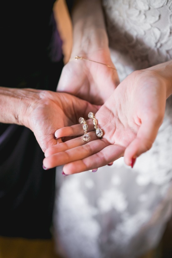 shades-of-blue-and-red-wedding