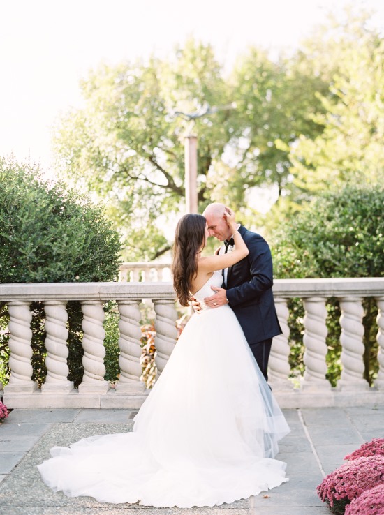 sky-blue-and-gold-princess-wedding