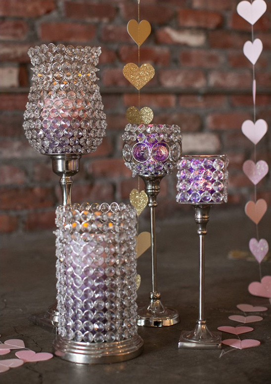 bejeweled candle decor @weddingchicks