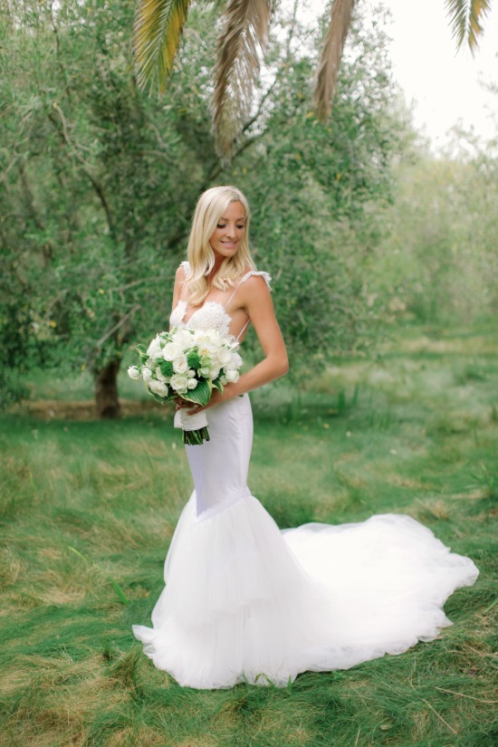 white-and-black-elegant-wedding