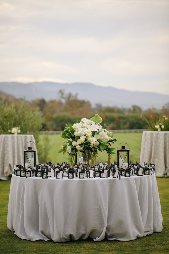 white-and-black-elegant-wedding