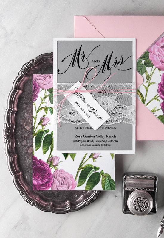 Elegant wedding invitation with floral design