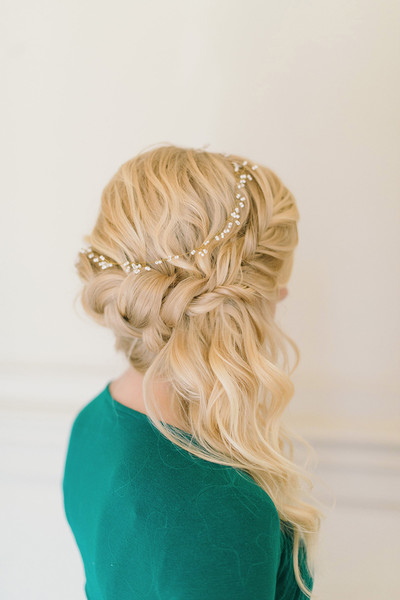 20 Wedding Hairstyles You'll Love + Hair & Makeup Tips