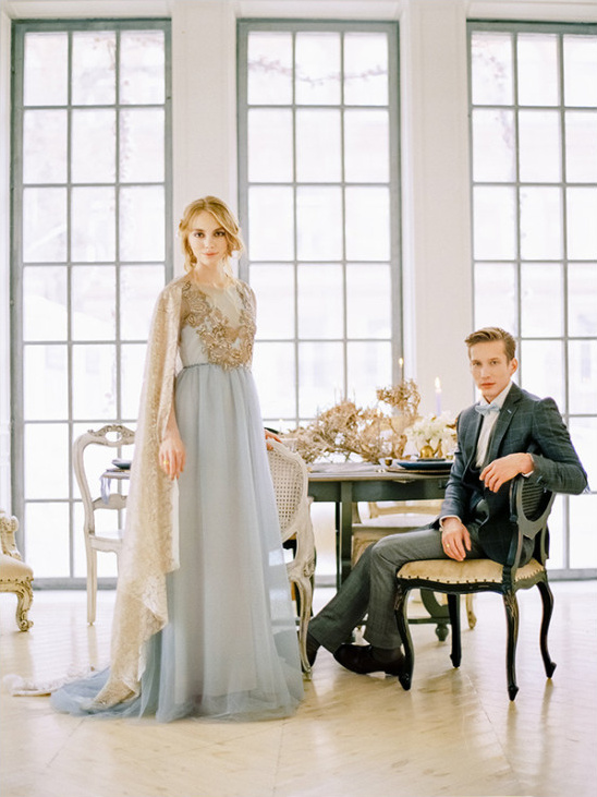blue and grey winter wedding ideas @weddingchicks