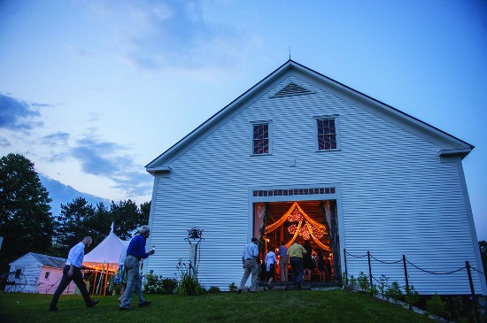 charming-country-chic-wedding