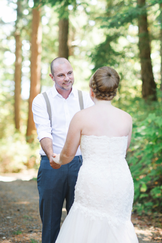 chic-blue-and-gold-outdoor-wedding