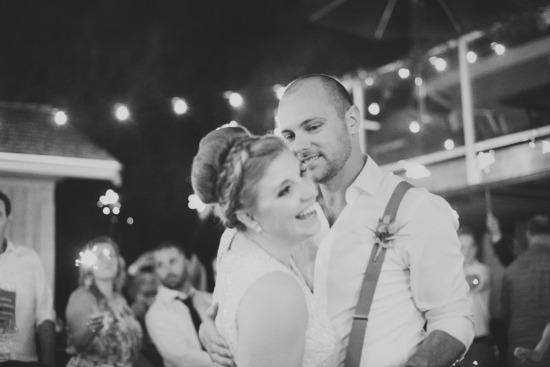chic-blue-and-gold-outdoor-wedding