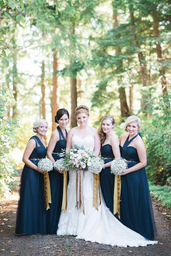 chic-blue-and-gold-outdoor-wedding