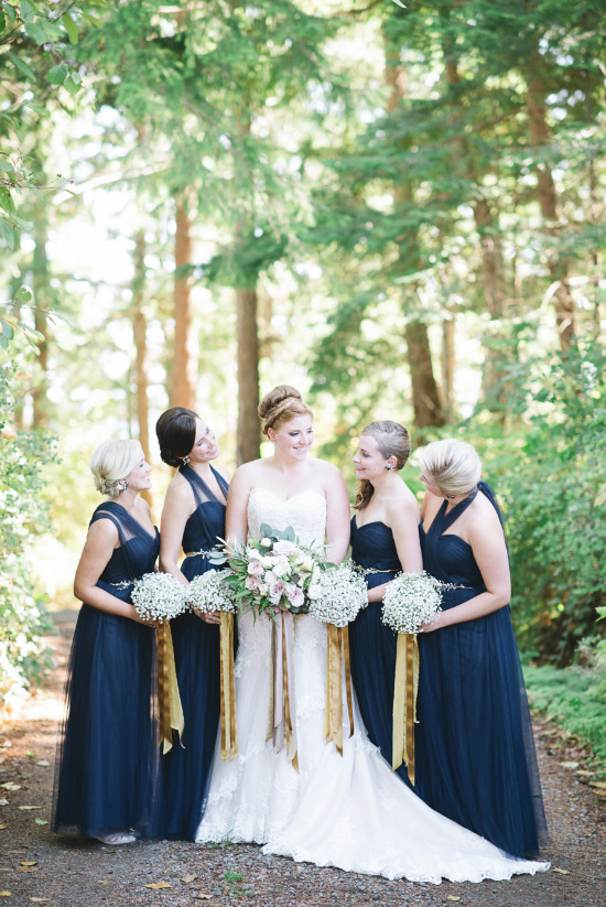 chic-blue-and-gold-outdoor-wedding