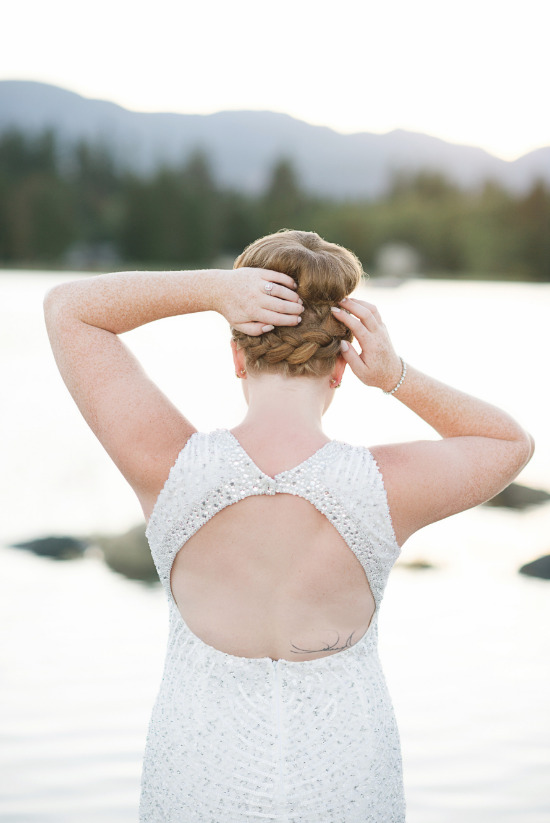 chic-blue-and-gold-outdoor-wedding