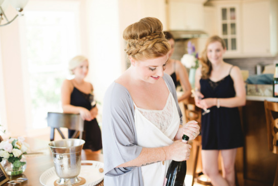 chic-blue-and-gold-outdoor-wedding