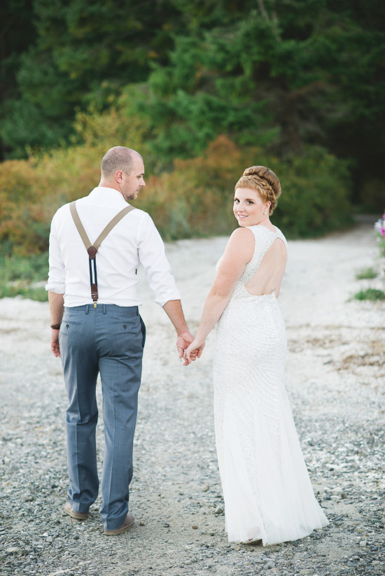 chic-blue-and-gold-outdoor-wedding