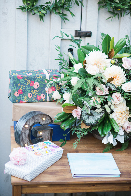 chic-blue-and-gold-outdoor-wedding