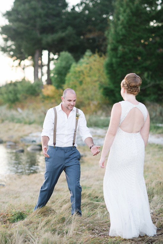 chic-blue-and-gold-outdoor-wedding