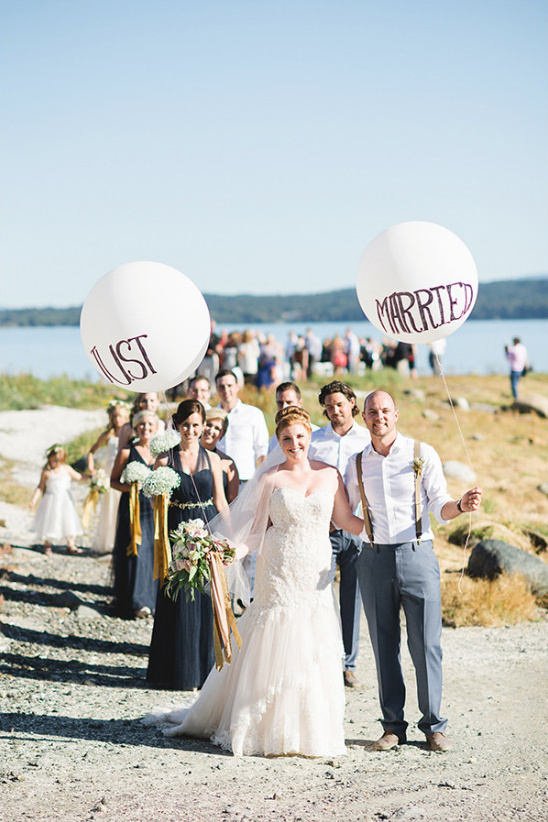 just married balloons @weddingchicks