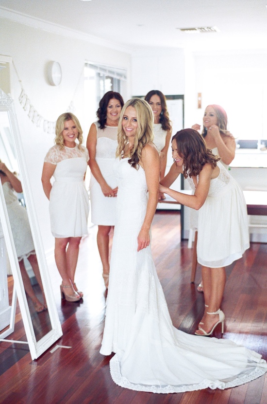 elegant-beach-vibe-wedding