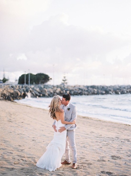 elegant-beach-vibe-wedding