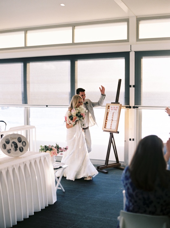 elegant-beach-vibe-wedding