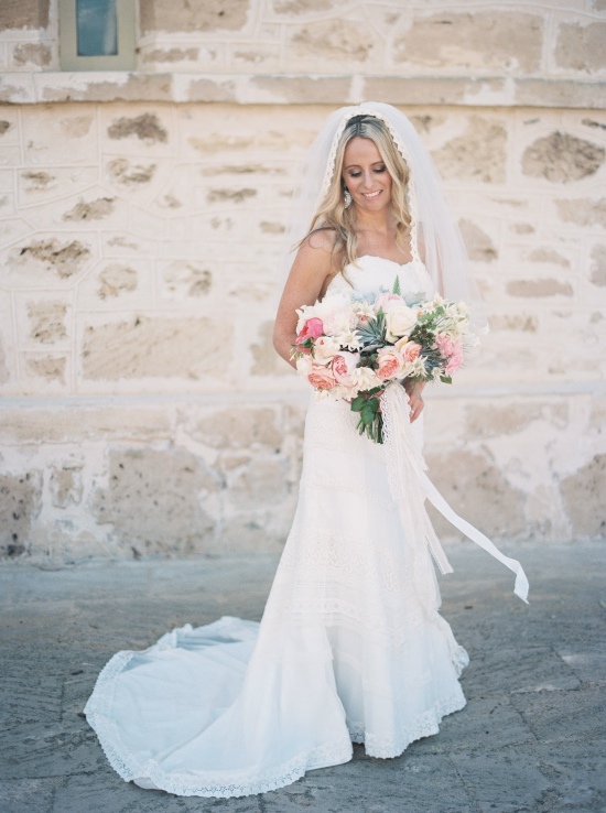 elegant-beach-vibe-wedding