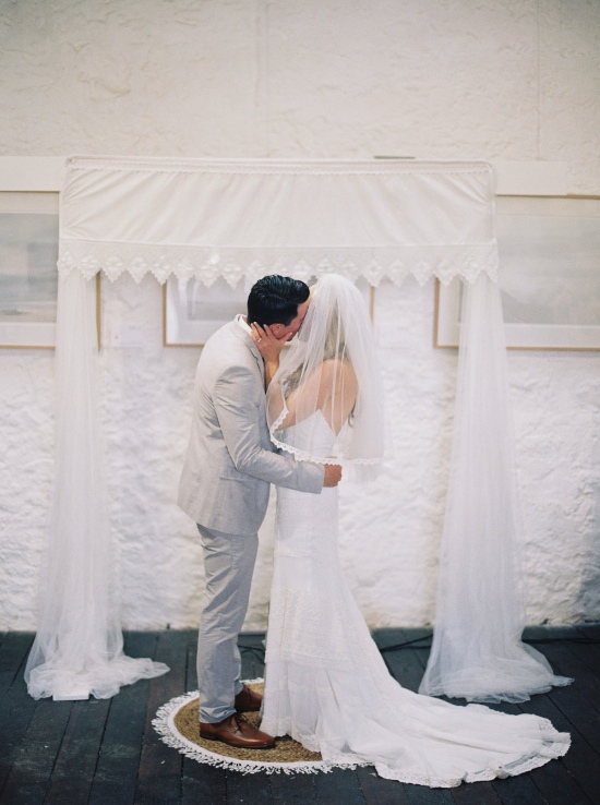 elegant-beach-vibe-wedding