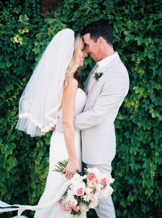 elegant-beach-vibe-wedding