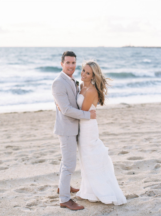 Beautiful beach wedding photo idea