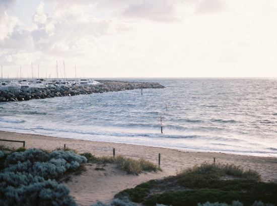 elegant-beach-vibe-wedding