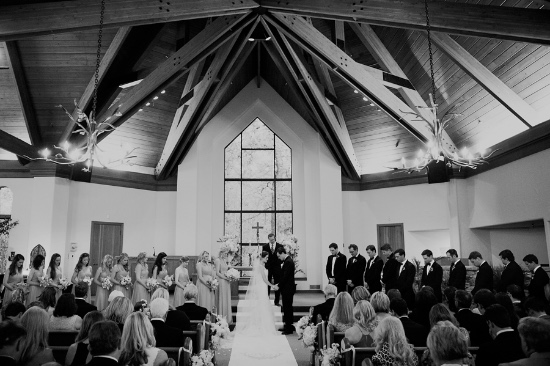 elegant-blue-and-white-wedding