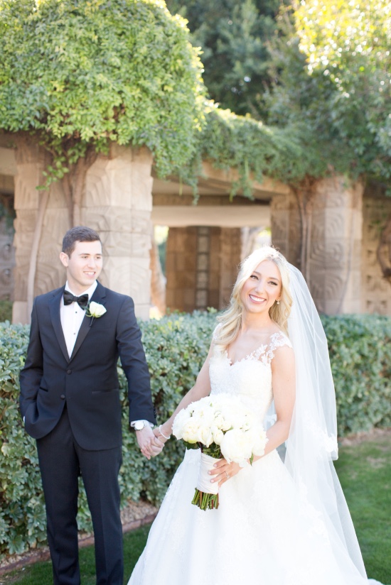 elegant-chic-pink-and-white-wedding