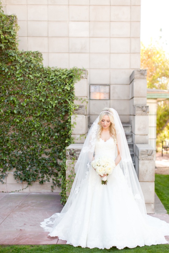 elegant-chic-pink-and-white-wedding