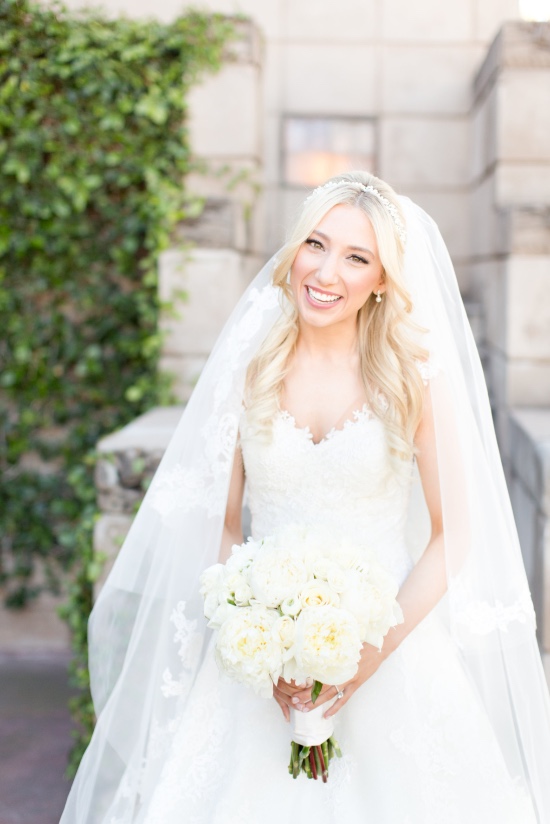 elegant-chic-pink-and-white-wedding