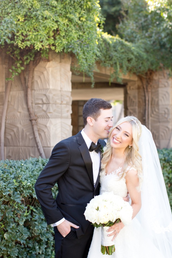 elegant-chic-pink-and-white-wedding