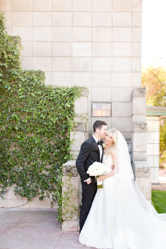 elegant-chic-pink-and-white-wedding