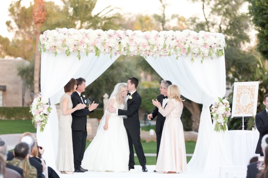 elegant-chic-pink-and-white-wedding