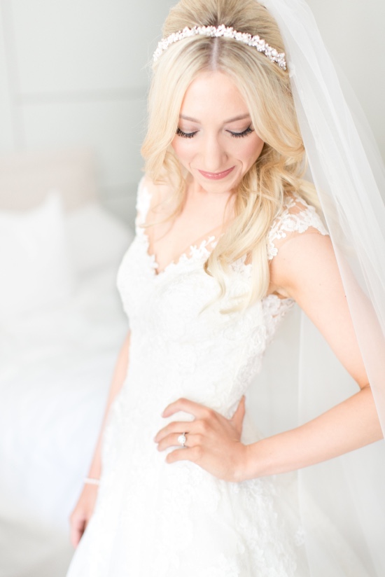 elegant-chic-pink-and-white-wedding