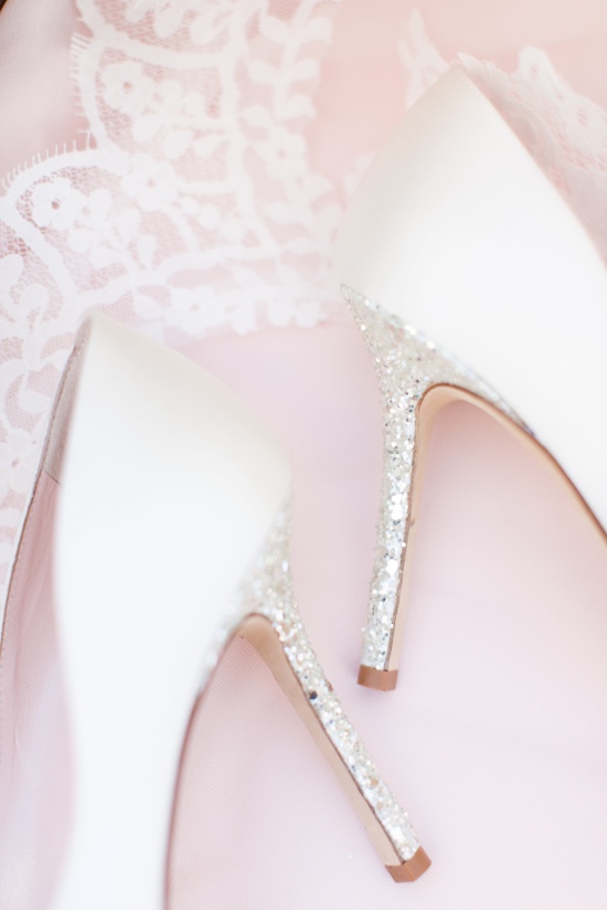elegant-chic-pink-and-white-wedding