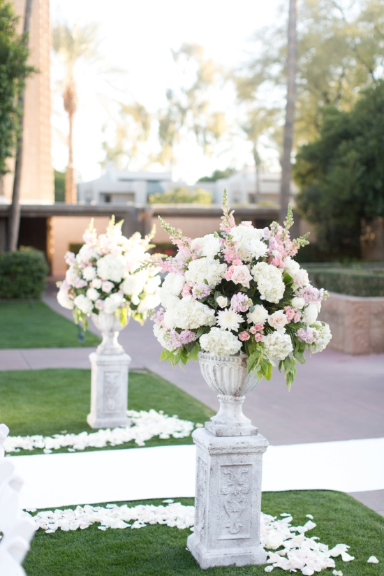 elegant-chic-pink-and-white-wedding
