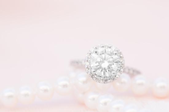 elegant-chic-pink-and-white-wedding