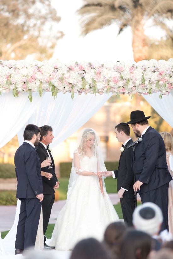 elegant-chic-pink-and-white-wedding