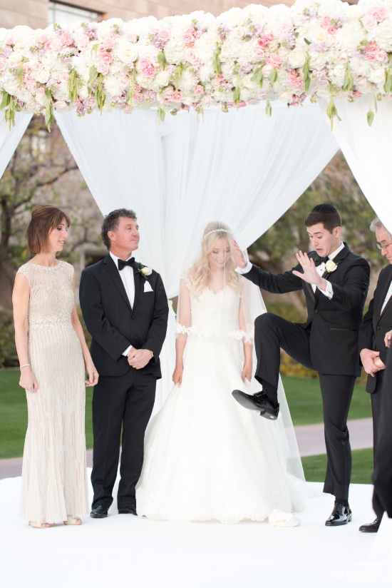 elegant-chic-pink-and-white-wedding