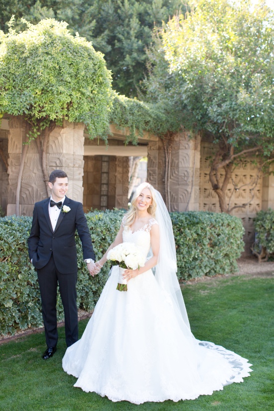 elegant-chic-pink-and-white-wedding
