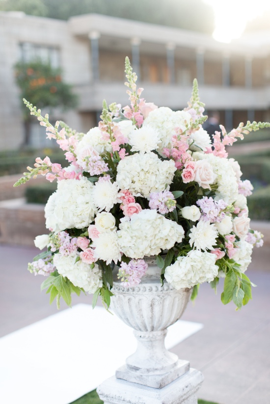 elegant-chic-pink-and-white-wedding