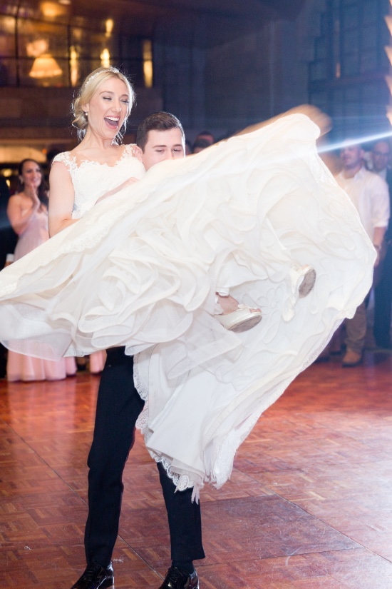 elegant-chic-pink-and-white-wedding